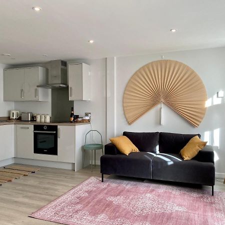 Modern Apartment In Central Quiet York With Free Parking - Contemporary New Building Esterno foto